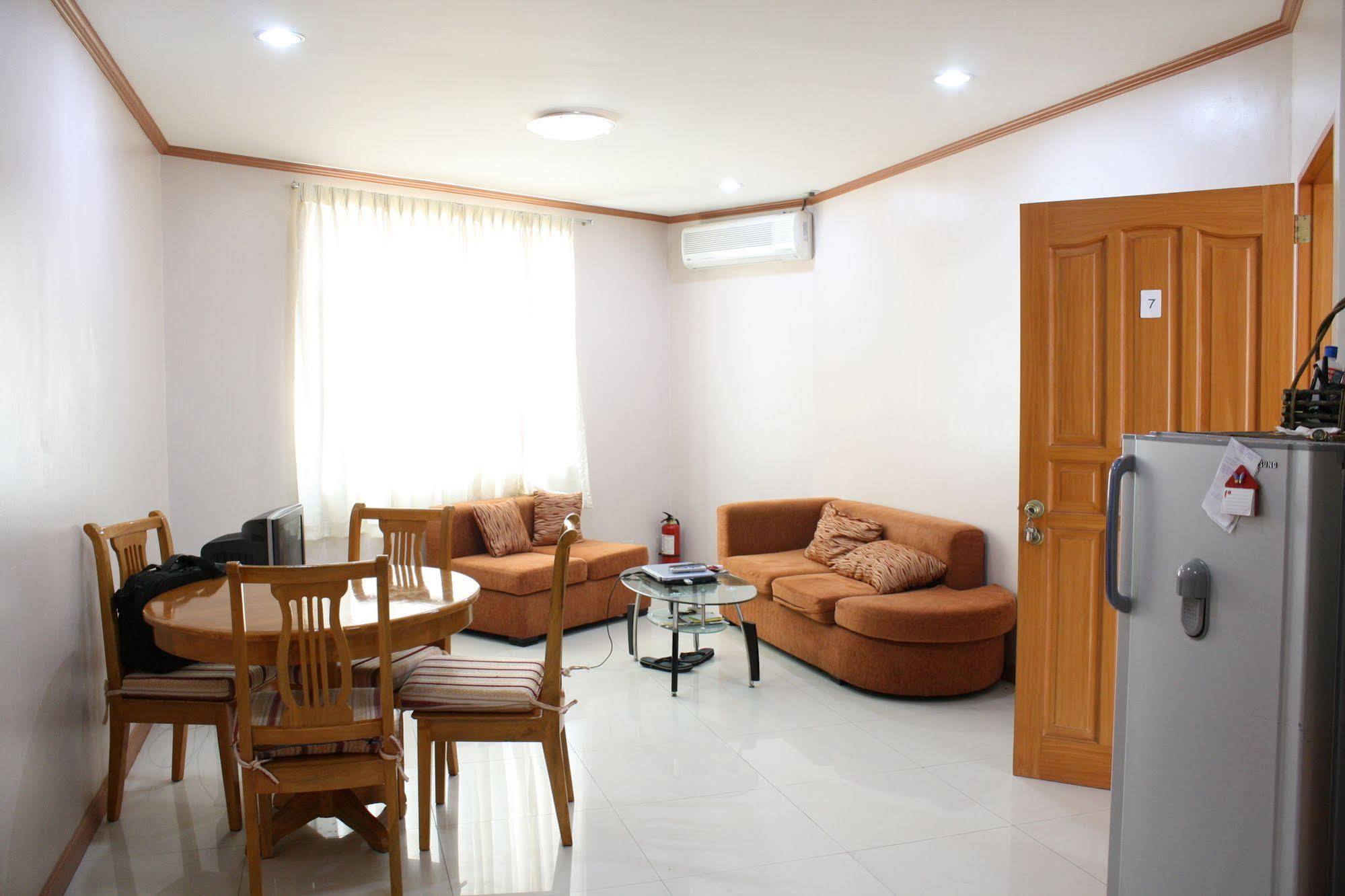 Dumaguete Springs Apartment Dumaguete City Exterior foto